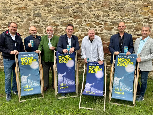 Zahlreiche Ehrengäste aus Politik, Wirtschaft und Gesellschaft zeigten mit ihrer Anwesenheit, wie sehr das Mondscheinkino mittlerweile im Veranstaltungskalender verankert ist. | Foto: Markus Kahrer