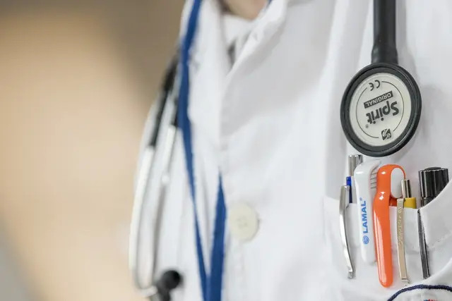 Ein Wiener Frauenarzt sorgt erneut für heftige Diskussionen: Mehrere Patientinnen werfen dem Gynäkologen unangemessenes Verhalten, mangelnde Aufklärung und Einschüchterungsversuche bei Kritik vor. | Foto: Symbolbild Pixabay