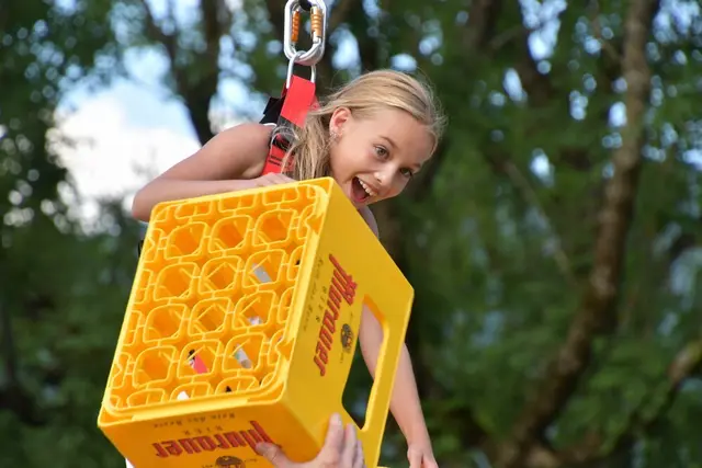 Nicht schwindlig sein beim Bierkisten steigen in Oberwölz | Foto: Anita Galler