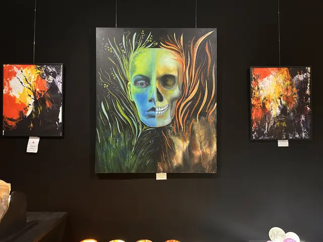 Die Ausstellung "Art of Moments" ist im Felsenmuseum Bernstein zu bewundern. | Foto: Lisa Stöckl