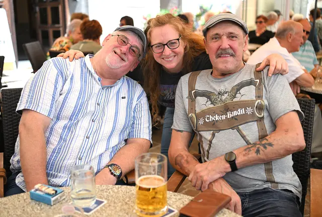 "Die Waldhauserin" hat sich nach getaner Arbeit am Markt auch eingefunden | Foto: Josef Bodner