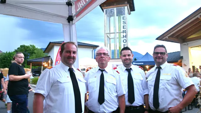 Kommandant Rene Moser, Sepp Egger, Kameradschaftsführer Bernhard Brandstätter und Kommandantstellvertreter Stefan Goller