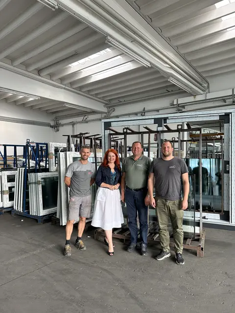 BU: v.l.n.r. Christian Unterkreuter, Landesrätin Cornelia Hagele, Romed Posch und Hannes Posch.  | Foto: Tiroler Wirtschaftsbund