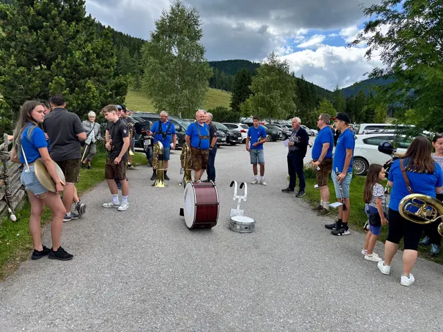 Auch eine Blasmusikchallenge fand an diesem Freitag bei der Sendung "Heimatsommer" statt. | Foto: Rath