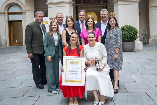 Die Schwertführerinnen als Salon Sieger. | Foto: RobertHerbst