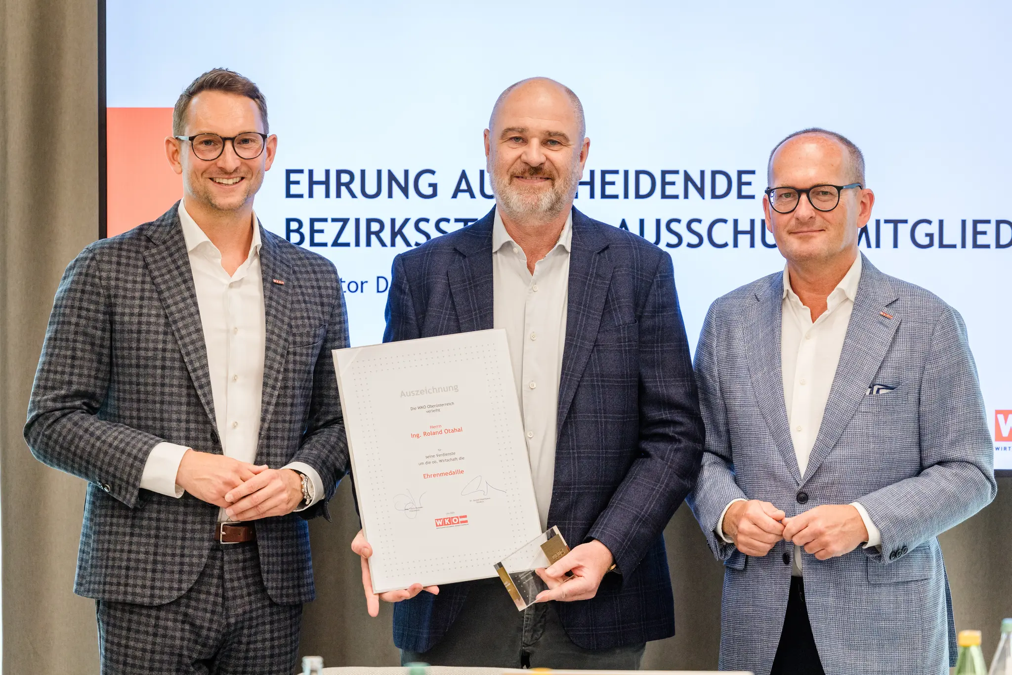 Roland-Otahal-erhielt-Ehrenmedaille-der-Wirtschaftskammer