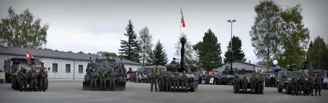 Soldaten und Fahrzeuge in der Lichtensteinkaserne (Archiv) | Foto: Gerald Grestenberger