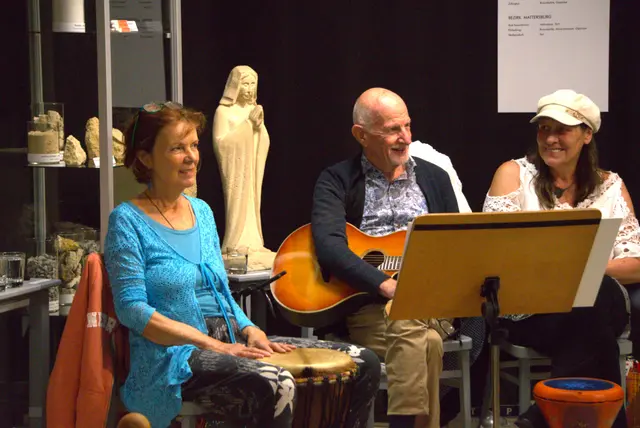 Die musikalische Begleitung durch den Abend  | Foto: Lisa Stöckl 