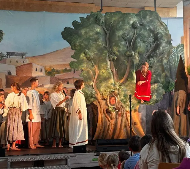 Knapp 40 Kinder haben das biblische Musical „Zachäus“ einstudiert. | Foto: privat