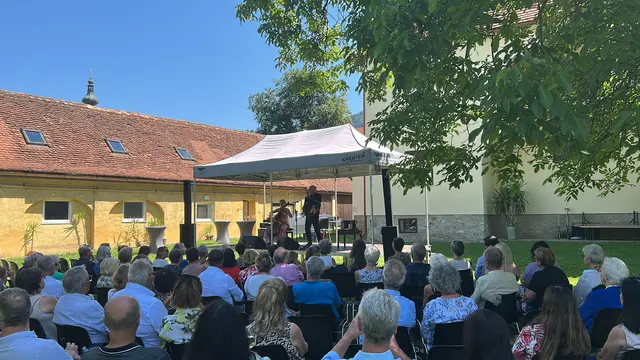 Auftritt von Klaus paier und Asja Valcic bei der Sonntagsmatinee in Wolfsberg.  | Foto: Stadtgemeinde Wolfsberg