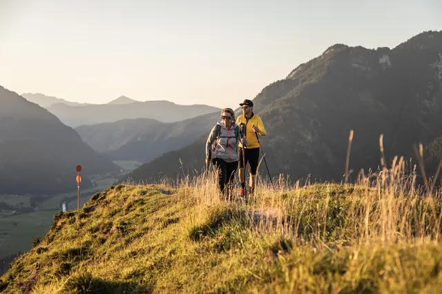 An einem eigenen Messestand präsentierte der Tourismusverband St. Johann die vielfältigen Angebote der Region. | Foto: Eye 5/Mirja Geh
