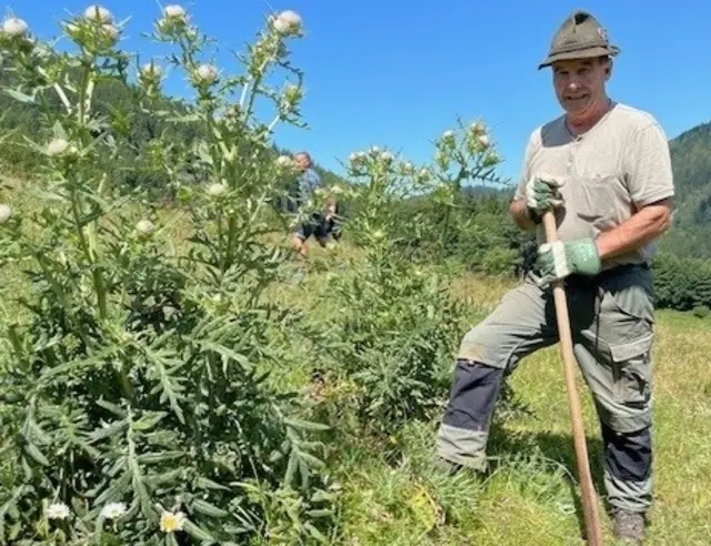 25 engagierte Personen nahmen teil und trugen wesentlich zum Schutz der steirischen Almen bei. | Foto: Landwirtschaftskammer Steiermark