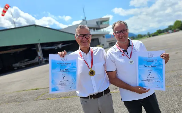 Foto: Andreas Seeburger: Sven Kolb (li) holte den Staats- und Werner Amann (re) den Vizestaatsmeister  bei den Segelflug Staats- und Bundesmeisterschaften 2025 für Vorarlberg.