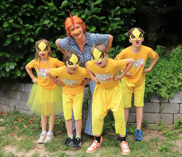 Die "Crazy Chicken" sind bereit für die Märchensommer-Premiere. | Foto: Märchensommer Steiermark/martinhesz