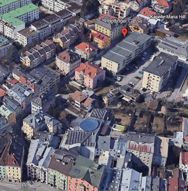 Mit überhöhter Geschwindigkeit fuhr die 86-Jährige die Höttinger Gasse (durchschnittliche Steigung von 6,9 % und eine maximale Steigung von 8,2 %, 440 Meter lang) hinauf. | Foto: googleearth/MeinBezirk