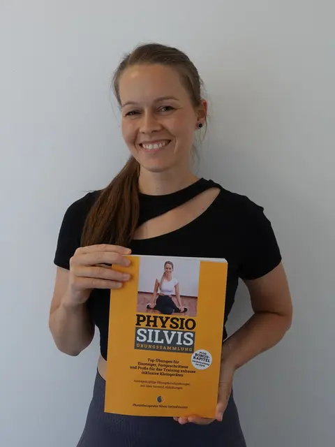 Am 1. Juli erschien Guttenbrunners „Physio Silvis Übungssammlung“ – ein praxisnahes Buch mit hunderten Übungen für zu Hause oder das Fitnessstudio, geeignet für Anfänger bis Profis.
 | Foto: Guttenbrunner