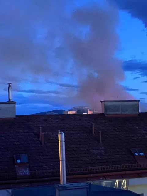 Am Dienstagabend kam es zu einem Großbrand in Wien. | Foto: zVg