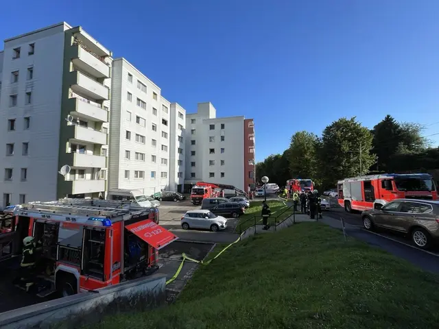 Gegen 5.16 Uhr wurden die Freiwilligen Feuerwehren alarmiert. | Foto: Team Fotokerschi/Markus Hauser