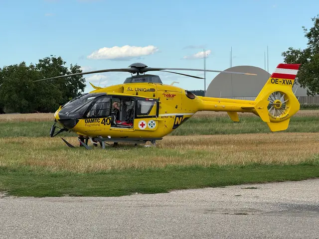 Zusätzlich wurde ein Rettungshubschrauber zur Einsatzstelle beordert, musste jedoch nicht mehr aktiv eingreifen. | Foto: DOKU-NÖ