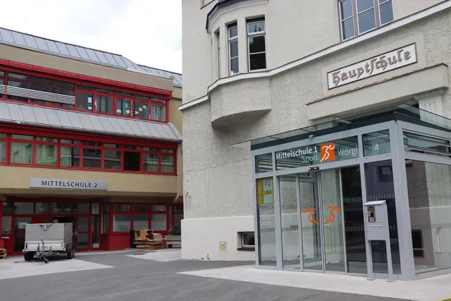 Wörgls Bürgermeister hat die Schulsozialarbeit gekündigt. Man plant nun "personelle Veränderungen". | Foto: Nimpf