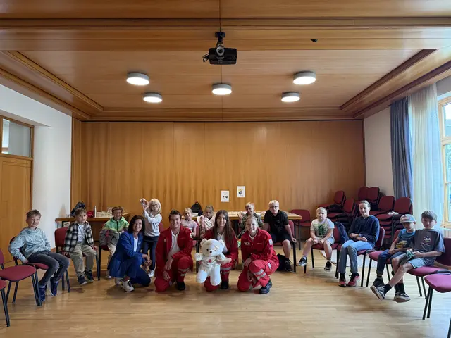 Unter dem Motto : „Helden von morgen – das Rote Kreuz hautnah erleben“ erhielten Ofterings Kinder und Jugendliche einen tollen Einblick in die Arbeit der Blaulichtorganisation. | Foto: Gemeinde Oftering