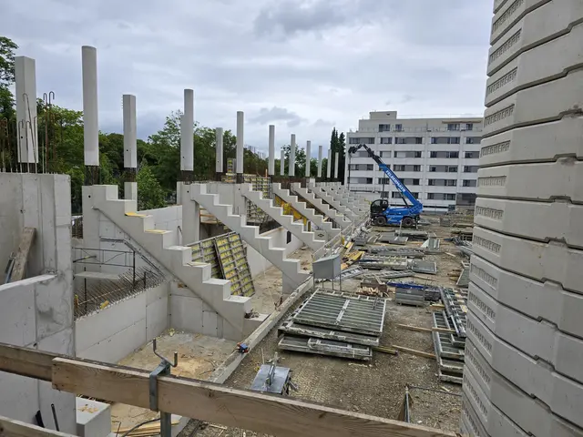Ab dem Frühjahr 2026 soll im Stadion auf der Hernalser Hauptstraße wieder gekickt werden. | Foto: Kristof Paksanszki/MeinBezirk