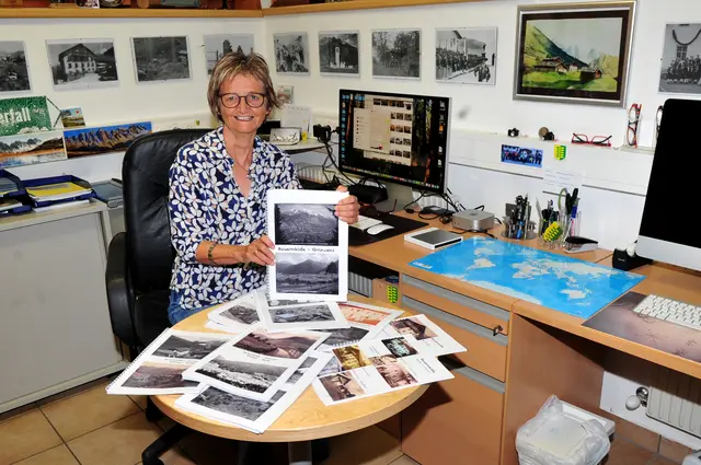 Mega-Projekt: Alle 60 Bauernhöfe des Ortes sind beschrieben und in einem Werk zusammengefasst, das künftig auch in Buchform aufliegen soll. | Foto: Hassl