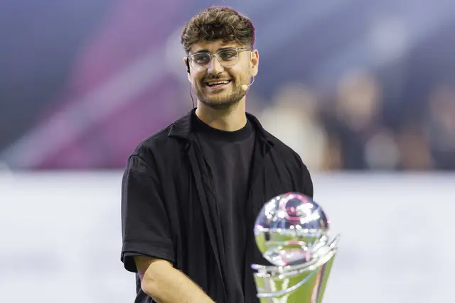 Der Streamer Elias Nerlich plant in einem Sport-Shop ein Fan-Treffen in Wien. | Foto:  Max Ellerbrake / dpa Picture Alliance / picturedesk.com