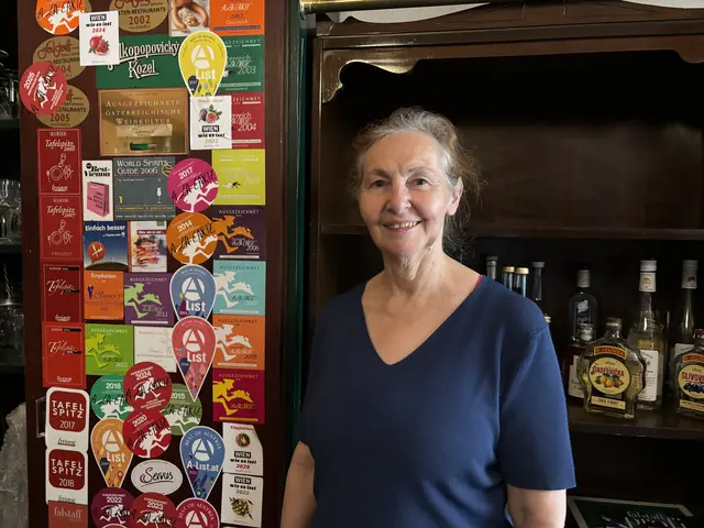 32 Jahre lang war Elfriede Schachinger die Wirtin des Restaurants "Zu den 3 Buchteln". Nun, mit 69 Jahren, hat sie genug und beschließt: Sie geht in die Pension. | Foto: Nathanael Peterlini/MeinBezirk