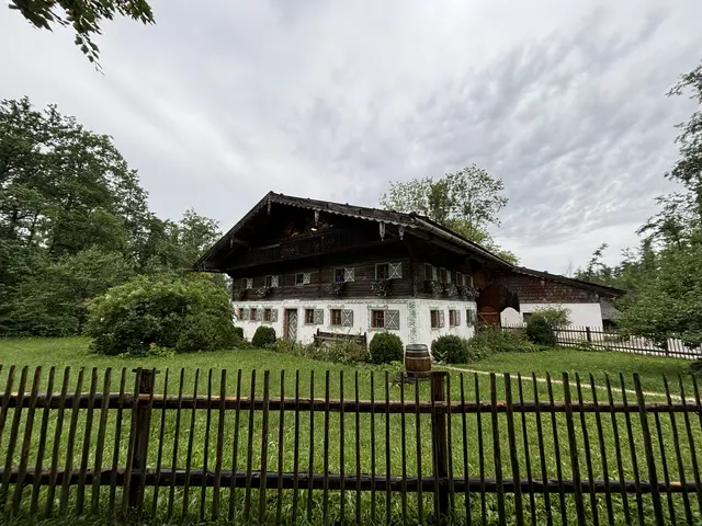 Das Thanngütl ist ein typischer Flachgauer Einhof. | Foto: Emanuel Hasenauer