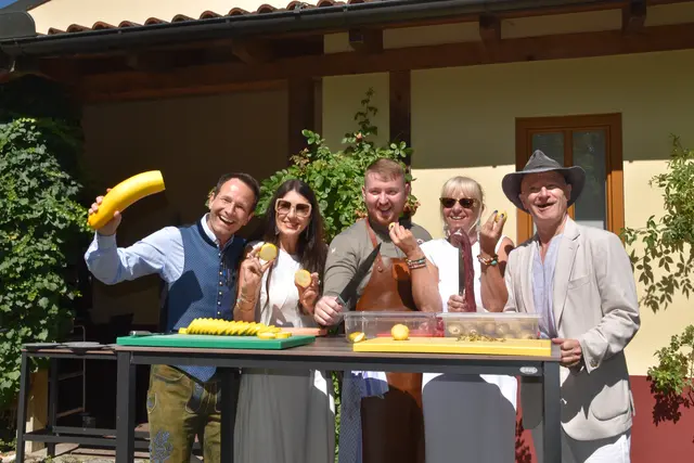 Genuss und Gutes tun: Alexander Rüdiger, Monika Ballwein, Thomas Reinisch Andrea Fendrich und Gernot Kranner. | Foto: Preineder