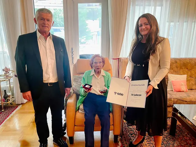 Marianne Kellermeier wurde für 70 Jahre Mitgliedschaft im Göd ausgezeichnet. | Foto: Saskia Pock