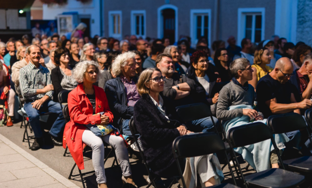 Von 8. bis 20. August dient der untere Teil der Salzgasse als "Kinosaal". | Foto: Flora Fellner Fotografie