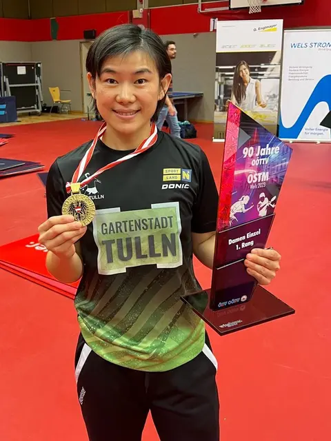 Liu Yuan mit ihrem Siegerpokal. | Foto: privat