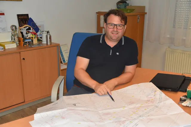 Bürgermeister Daniel Ziniel kann auf Rücklagen zurückgreifen, um Projekte umzusetzen.  | Foto: Michael Strini