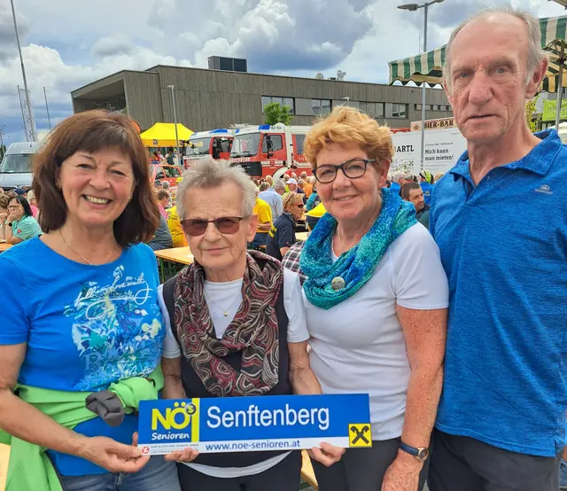 Die Senftenberger Senioren wanderten beim NÖ Landeswandertag in Langenlois mit | Foto: Senioren Senftenberg