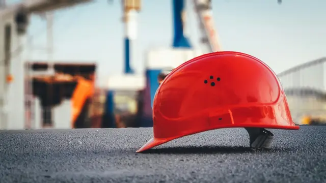 Baustelle wegen Wasser. | Foto: Umit Yildirim/Unsplash