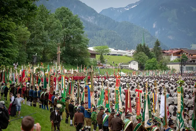  Das Schützenregiment Zillertal lädt von 8. bis 10. August zum 25. Regimentstreffen. | Foto: Gerhard Biller