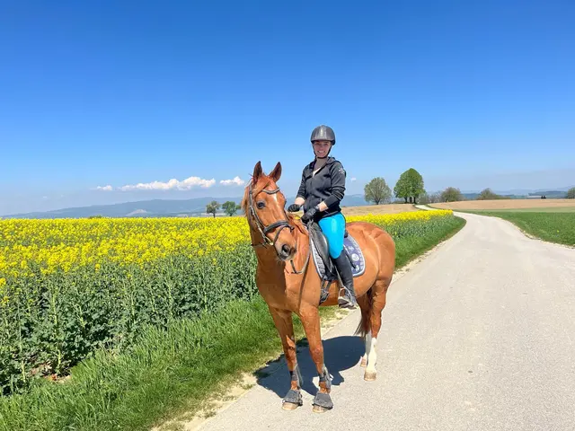 Ein lebensfroher Mensch: Die 29-jährige Katrin Teufel aus Randegg kämpft mit den Folgen ihrer Long Covid Erkrankung. | Foto: privat