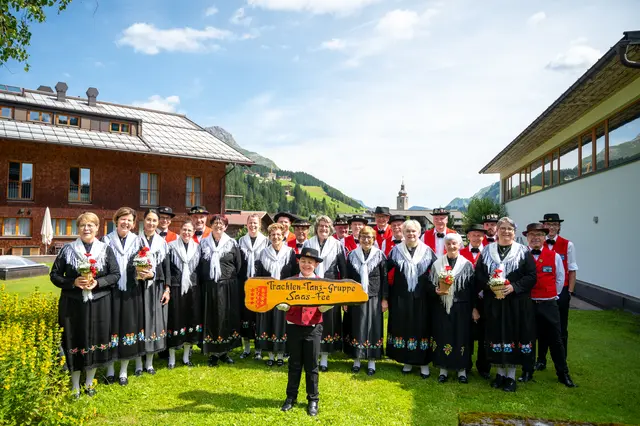 Die verschiedenen Gruppen trafen sich zum Austausch in Lech Zürs. | Foto: Dietmar Hurnaus