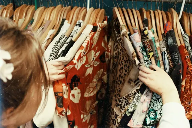 Der Murpark lädt zum besonderen Shopping-Erlebnis. | Foto: Becca McHaffie/Unsplash (Symbolfoto)