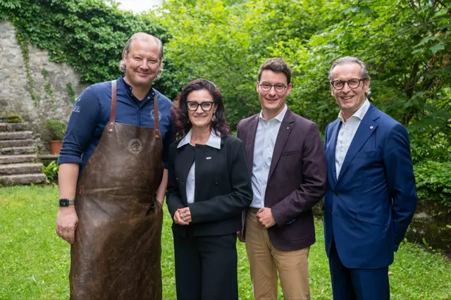 Präsident des Rotary Club Golling-Tennengau Andreas Döllerer (v.l.), Andrea Schmid (Direktorin Caritas Salzburg), Florian Scheicher (Rotary Club Hallein), Wolfgang Schneider (Rotary Club Golling). | Foto: Marc Stickler
