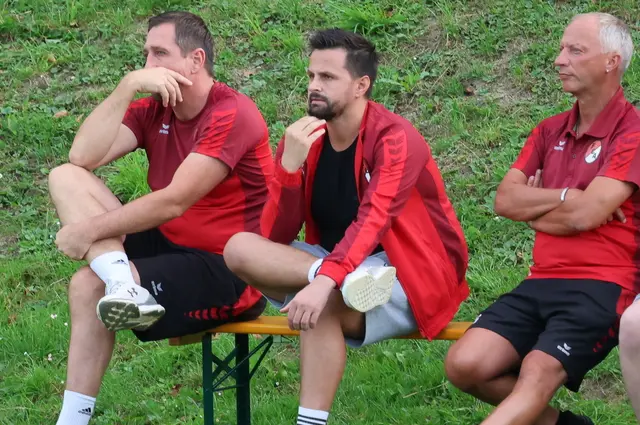 Das neue Trainer-Duo des Landesligisten FC Andorf/Sigharting: Thomas Froschauer (links) und Edin Ibrahimovic. | Foto: Reinhard Schröckelsberger