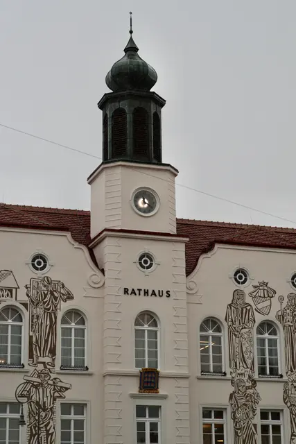 Aus dem Neunkirchner Rathaus wird bestätigt, dass die Hauptwasserleitung gekappt wurde. | Foto: Santrucek