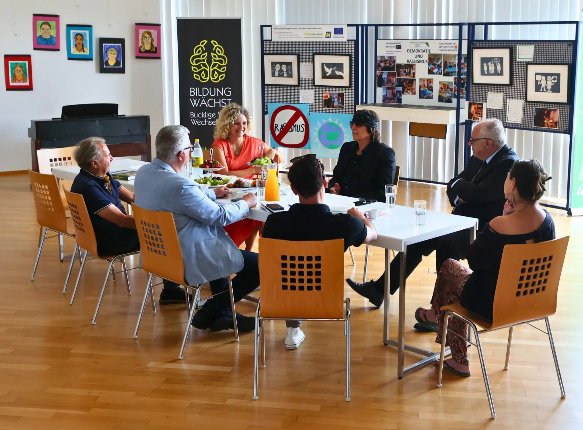 @aidaaaamc leaked the pictures seem like her, but they