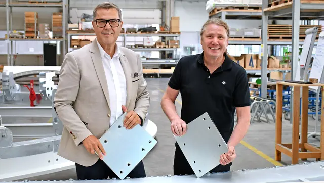 ASA-Geschäftsführer Egon Döberl (l.) und Innovametall-Geschäftsführer Klaus Pichlbauer. | Foto: MeinBezirk/EP