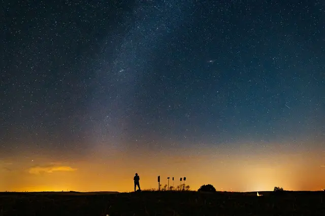 Was für ein unfassbarer Himmel! Heb auch du den Kopf und lass dich von den Sternen verzaubern! | Foto: Niederösterreich Werbung / Daniel Gollner