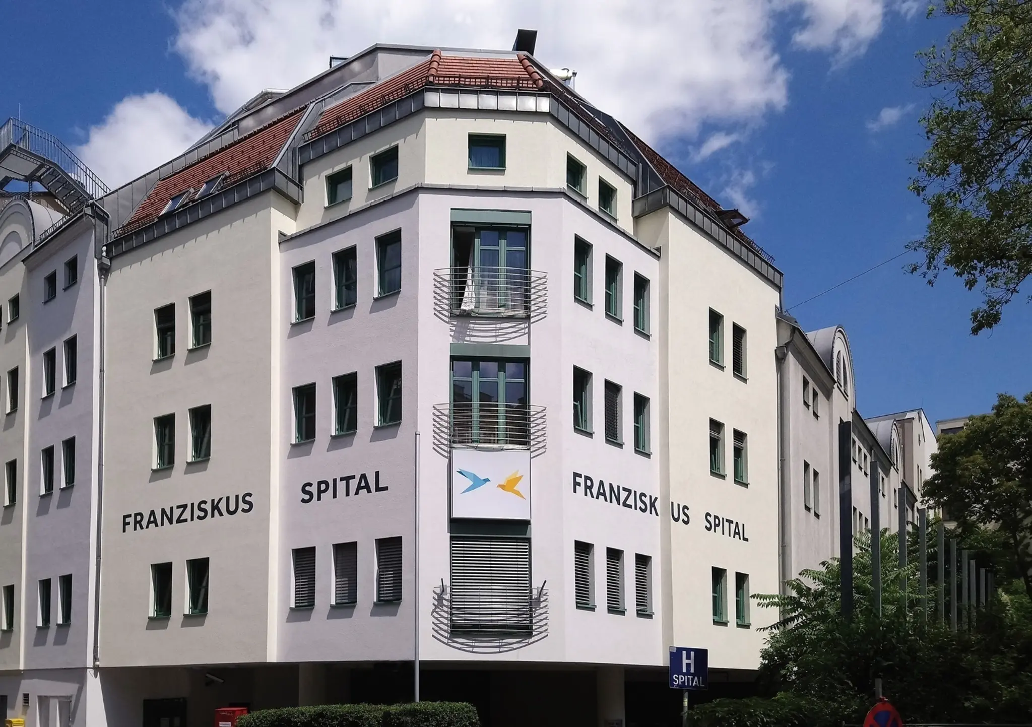 Franziskus-Spital-erh-lt-Emas-Zertifitierung