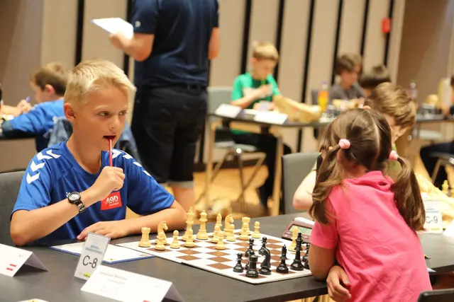 Höchste Konzentration herrschte an den Tischen. | Foto: Kurt Unger