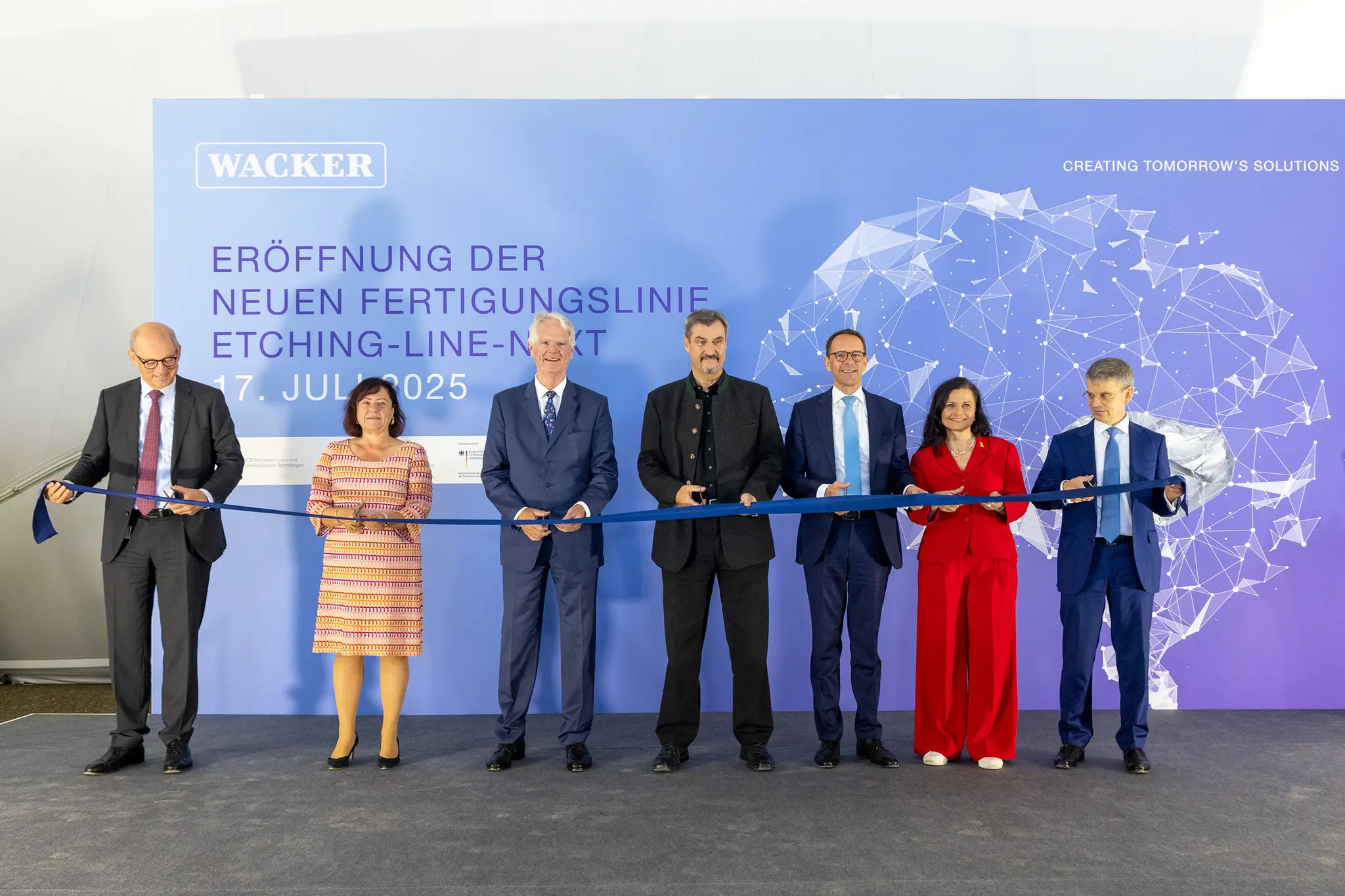 Wacker-nimmt-neue-Fertigungslinie-in-Burghausen-in-Betrieb